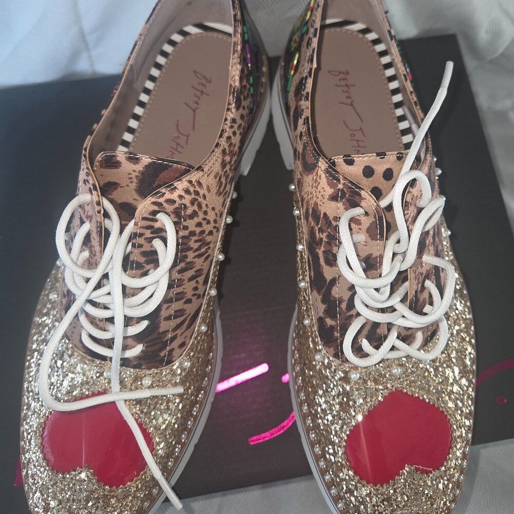 Betsey Johnson Pixxy Lace-up Oxfords